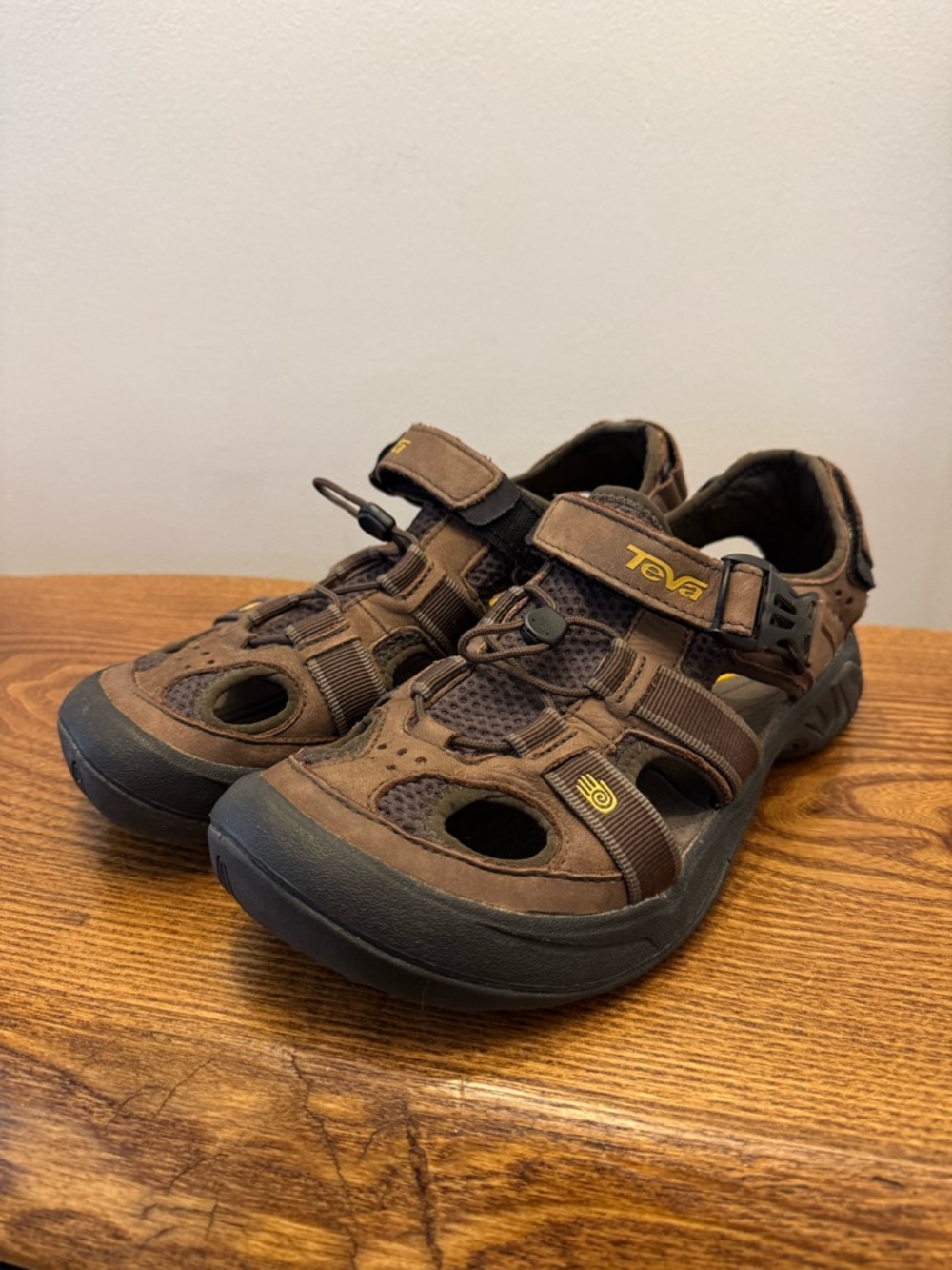 Teva omnium hiking sandal men’s size 9.5